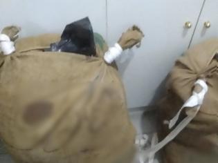 Φωτογραφία για Φλώρινα - Ναρκωτικά: «Αδέσποτοι» σάκοι με 28 κιλά κάνναβης