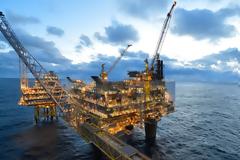 Πετρέλαιο: Σε περιδίνηση η αγορά - Στο +126% το συμβόλαιο Μαΐου, στο -43% στο συμβόλαιο Ιουνίου