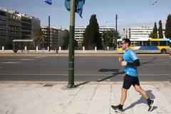 Ο οδικός χάρτης της άρσης των μέτρων: Βήμα-βήμα με όλες τις ημερομηνίες μέχρι και τον Ιούνιο