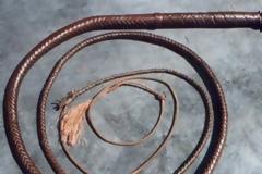 Σαουδική Αραβία: Καταργείται η μαστίγωση ως μορφή τιμωρίας