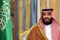 Ο Μοχάμεντ Μπιν Σαλμάν εδραιώνει τη θέση του εν μέσω πανδημίας