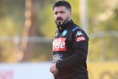 Ο Γκατούζο συνεχίζει στη Νάπολι