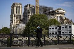 Άνοιξαν και πάλι τα εργοτάξια στην Παναγία των Παρισίων