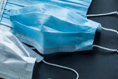 Άρση μέτρων: Πρόστιμο 150 ευρώ σε όσους δεν φορούν μάσκα εκεί που απαιτείται