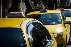 Ταξιτζήδες: Με ποιο σκεπτικό ο όποιος «φωστήρας» του ΕΟΔΥ εισηγήθηκε τη μεταφορά ενός ατόμου;