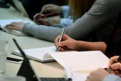 Δημόσιο: Το νέο καθεστώς μετά την άρση των μέτρων - Τι θα γίνει με τηλεργασία, άδειες ειδικού σκοπού