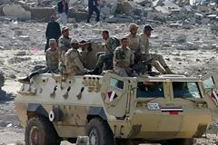 Αίγυπτος: Αιματηρή βομβιστική επίθεση στο Βόρειο Σινά