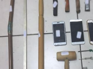 Φωτογραφία για Αυτοσχέδια όπλα, ναρκωτικά και κινητά στις φυλακές Δομοκού