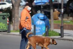 Μάσκες για τον κορωνοϊό: Το 50% της παραγωγής σε ευπαθείς ομάδες δωρίζει ο όμιλος Πλαστικά Θράκης