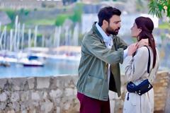 Παραμένουν με 4 δίωρα επεισόδια οι «8 λέξεις»