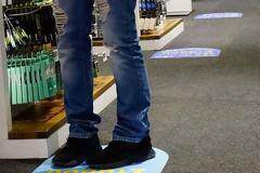 Άρση μέτρων: Όλα όσα αλλάζουν στην ζωή καταναλωτών και εργαζομένων