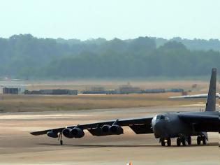 Φωτογραφία για ΗΠΑ-Κίνα: Ανεβαίνει επικίνδυνα η ένταση - Αμερικανικά B-52 στη ναυτική βάση του Γκουάμ