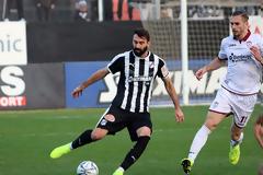 Ο ΟΦΗ πάει για δύο στόπερ