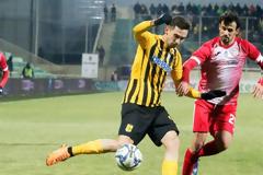 Ο Ντουρμισάι προτιμά το εξωτερικό