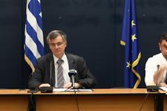 Ως πότε θα συνεχίζει η καθημερινή συνέντευξη Τσιόδρα ΧΩΡΙΣ δημοσιογράφους;