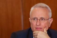 Βουλή: Δράση ιδιωτικών παραστρατιωτικών ομάδων καταγγέλλει ο Ραγκούσης