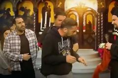 «Ράδιο Αρβύλα»: Σφοδρές αντιδράσεις για βίντεο που σατιρίζει την Θεία Κοινωνία