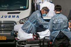 ΗΠΑ: Δεν μειώνονται οι θάνατοι στις ΗΠΑ - 2.448 το τελευταίο 24ωρο