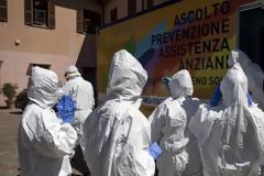 Ιταλία: Ξεπέρασε το «μαύρο» όριο των 30.000 νεκρών