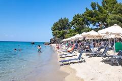 Κορωνοϊός: Πώς επηρεάζει ο ήλιος και η βροχή τον ιό;