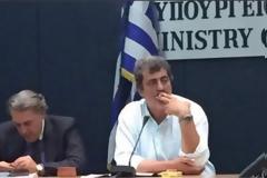 ΝΔ: Απαντά σε άρθρο του Τσίπρα με φωτογραφία του Πολάκη να καπνίζει