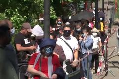 Γενεύη: Ουρά χιλιομέτρου από φτωχούς σε συσσίτιο