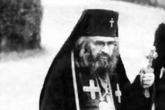 Ο Άγ. Ιωάννης Μαξίμοβιτς αποστομώνει τους θεοφοβικούς επικριτές της Θείας Κοινωνίας.