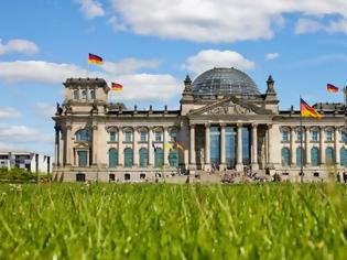 Φωτογραφία για Βερολίνο: «Θα εφαρμοστεί η απόφαση του Ομοσπονδιακού Δικαστηρίου για τα ομόλογα ΕΚΤ»
