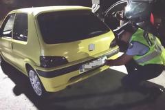 Δεκάδες έφυγαν χωρίς δίπλωμα και πινακίδες κυκλοφορίας