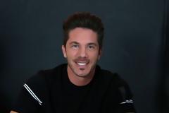 Ξεφεύγει ο Οικονομόπουλος! «Εγώ θα κοινωνούσα ακόμη κι αν πριν από μένα κοινωνούσε ένας λεπρός.»