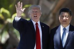 «Πόλεμος» ΗΠΑ-Κίνας για τον κορωνοϊό: Μέχρι που μπορεί να φθάσει η σύγκρουση;