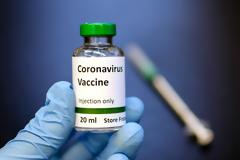 Κορωνοϊός: 16.000 εθελοντές θα εκτεθούν στον ιό για να βρεθεί το εμβόλιο