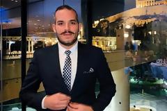 Αναστάσης Δαφνής: Πώς έφυγε στα 30 του χρόνια ο γελαστός δημοσιογράφος