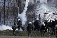 Οχυρώνεται ο Εβρος: Nέος φράχτης με λεπιδοφόρο συρματόπλεγμα και 400 επιπλέον συνοριοφύλακες