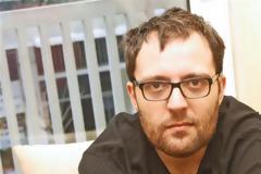 Αύγουστος Κορτώ: «Όταν είπα στη μάνα μου ότι μ' αρέσουνε τα αγόρια…»