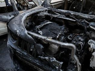 Φωτογραφία για Έκαψαν ΑΤΜ και αυτοκίνητα σε Παγκράτι, Πετράλωνα, Κυψέλη, Γαλάτσι, Νέα Σμύρνη και Χαλάνδρι