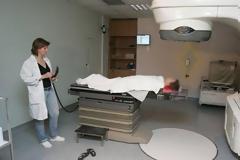 Σκάνδαλο με τις ακτινοθεραπείες σε ιδιωτικά κέντρα