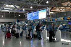 Ταξίδια με αεροπλάνο: Οι 28 σελίδες της νέας κανονικότητας από την ΕΕ
