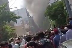 Συνετρίβη σε σπίτια αεροσκάφος στο Πακιστάν με 99 επιβάτες