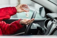 Προσοχή-Κίνδυνος έκρηξης από το αντισηπτικό στο αυτοκίνητο!