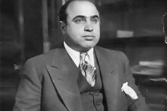 Ο Αλ Καπόνε ξέχασε πού έθαψε 1,85 δισ.δολάρια λόγω σύφιλης!