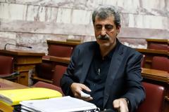 Πολάκης αποκάλυψε ότι η κυβέρνηση σχεδίαζε «ριφιφί» σε θυρίδες τον Αύγουστο του 2015