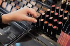 ΠΦΣ: Απόσυρση και μη διάθεση προϊόντων δειγματισμού στους καταναλωτές από τα φαρμακεία