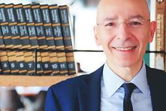 Σταγονίδια σάλιου από ανθρώπινο βήχα μπορούν να μεταφερθούν πέρα από 2 μέτρα