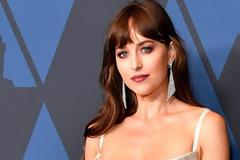 Dakota Johnson: Μιλάει ανοιχτά για τη μάχη της με την κατάθλιψη