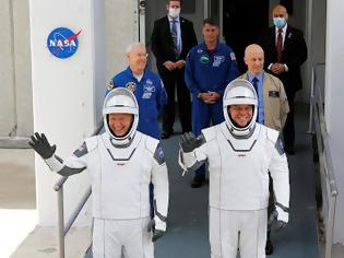 Φωτογραφία για Αναβλήθηκε η ιστορική αποστολή αστροναυτών της SpaceX στο Διάστημα