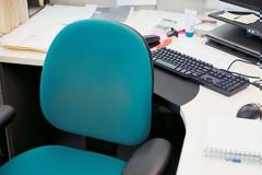 Η άδεια ειδικού σκοπού παρατείνεται και μετά τη επανέναρξη των σχολείων - Τι προβλέπει η υπουργική απόφαση