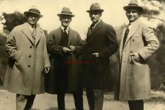 Οι αδελφοί Παπαστράτου στο Έκτακτο Στρατοδικείο – Η “Δίκη των Βιομηχάνων” το 1948