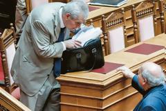 Δημήτρης Παπαγγελόπουλος: Από την ΕΥΠ του Καραμανλή, σύριζα στο Ειδικό Δικαστήριο