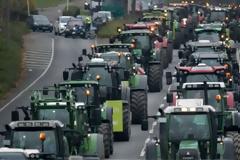 Γερμανία: Διαδηλώσεις αγροτών με τρακτέρ στους δρόμους